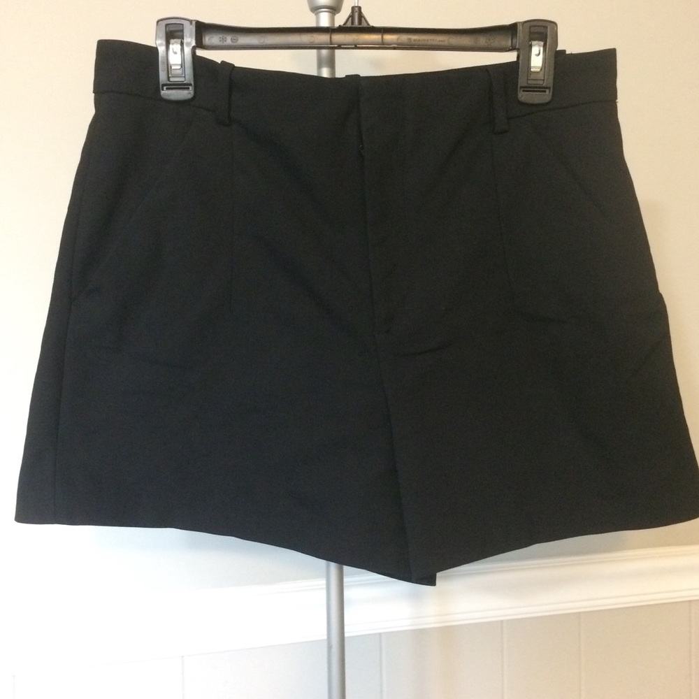 Zara Women’s Short